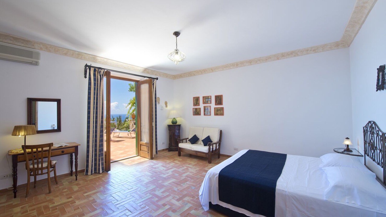 Photo of Bedroom in Bomerano