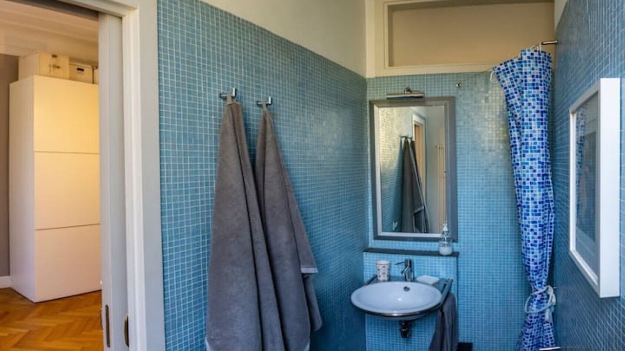Photo of Bathroom in Central Station