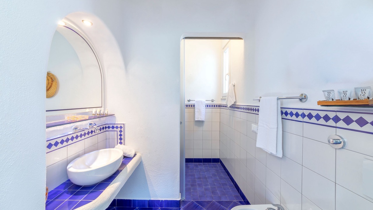 Photo of Bathroom in Forio