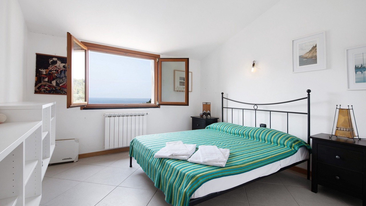 Photo of Bedroom in Bonassola