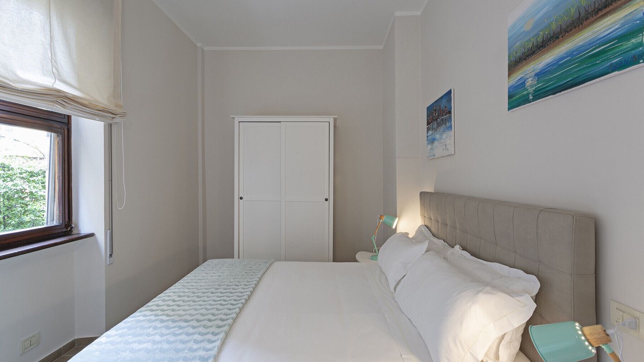 Photo of Bedroom in Genoa Historical Centre