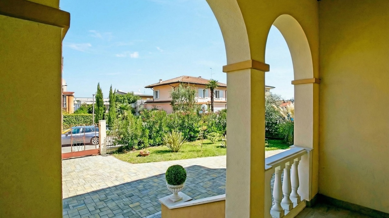 Photo of Others in Desenzano del Garda
