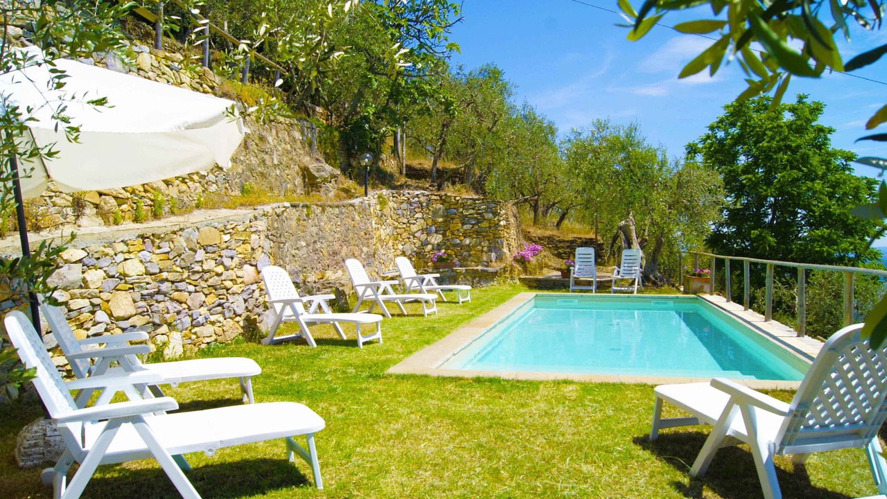 Photo of Outdoor in Buti