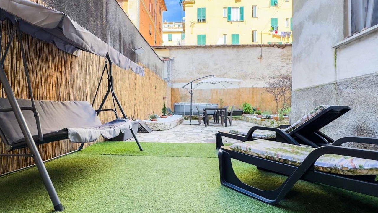 Photo of Patio Balcony in La Spezia Historic Centre