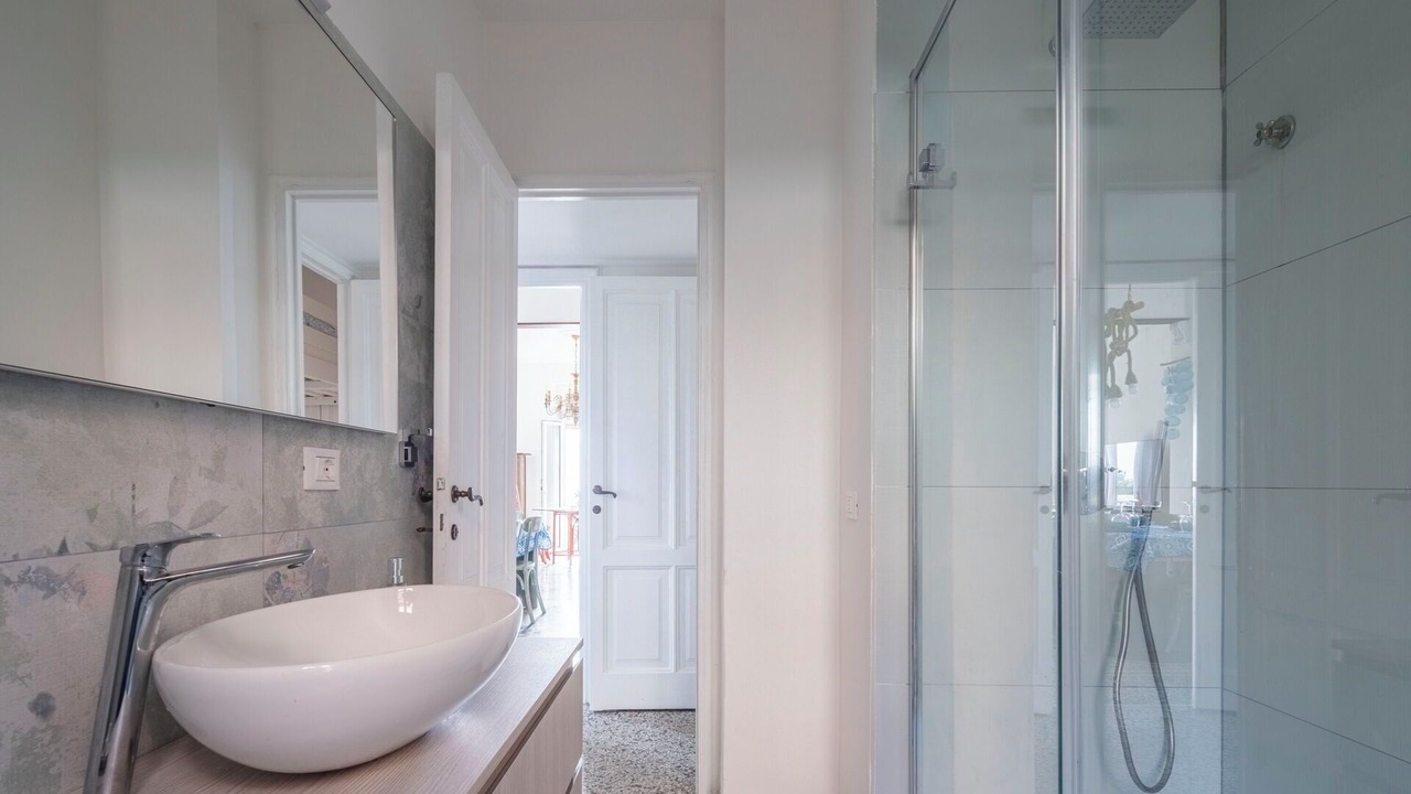 Photo of Bathroom in Nervi
