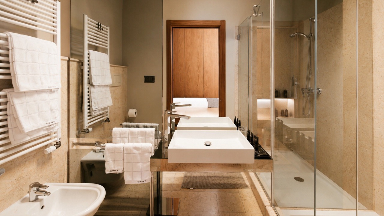 Photo of Bathroom in Peschiera del Garda City Centre
