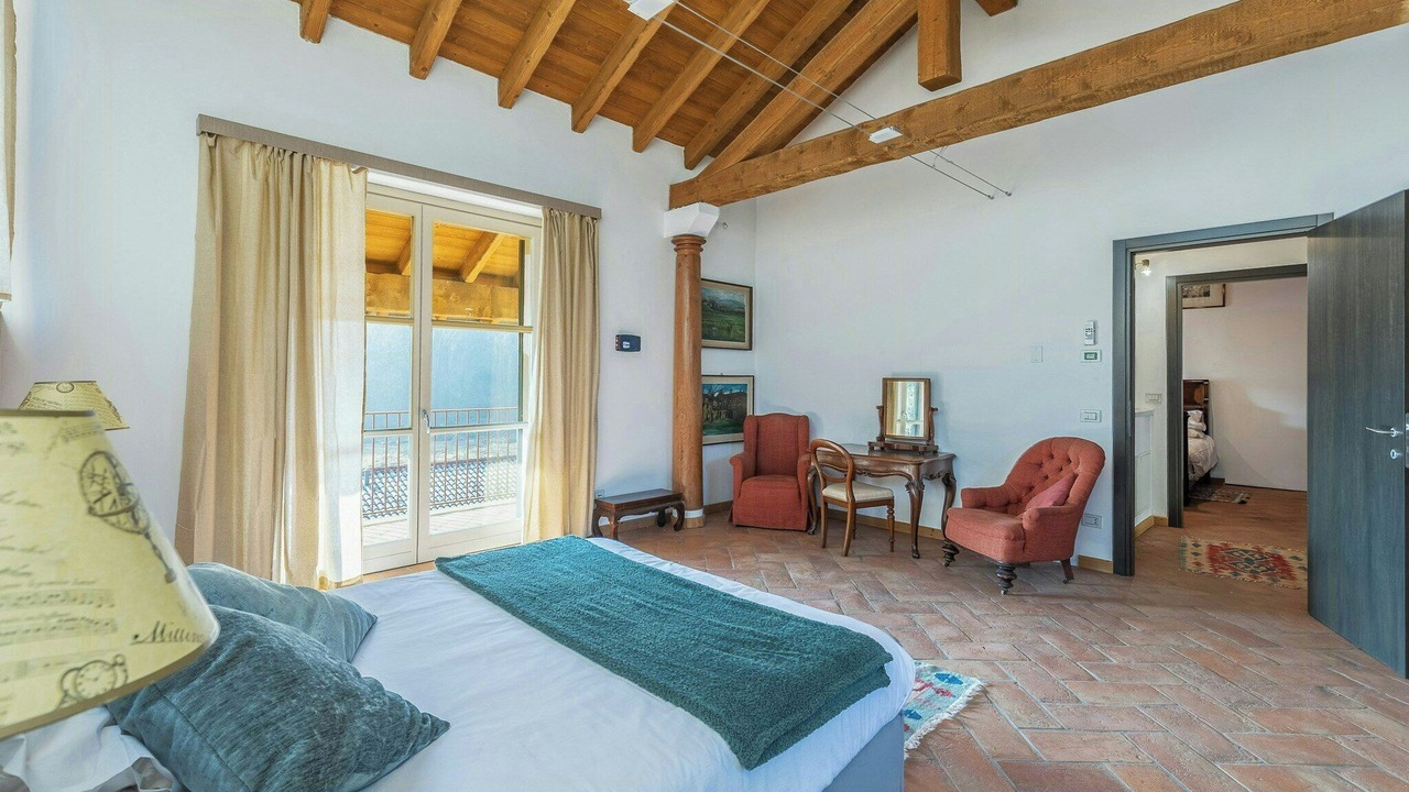 Photo of Bedroom in Sirone