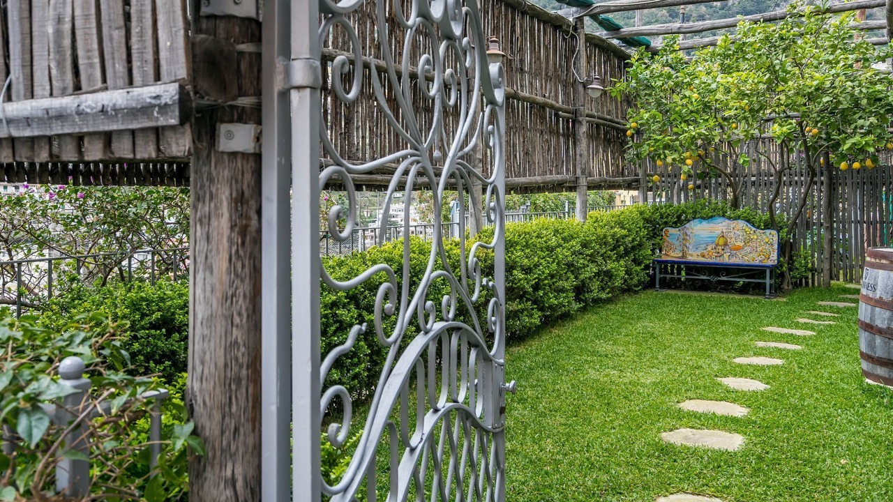 Photo of Outdoor in Montepertuso
