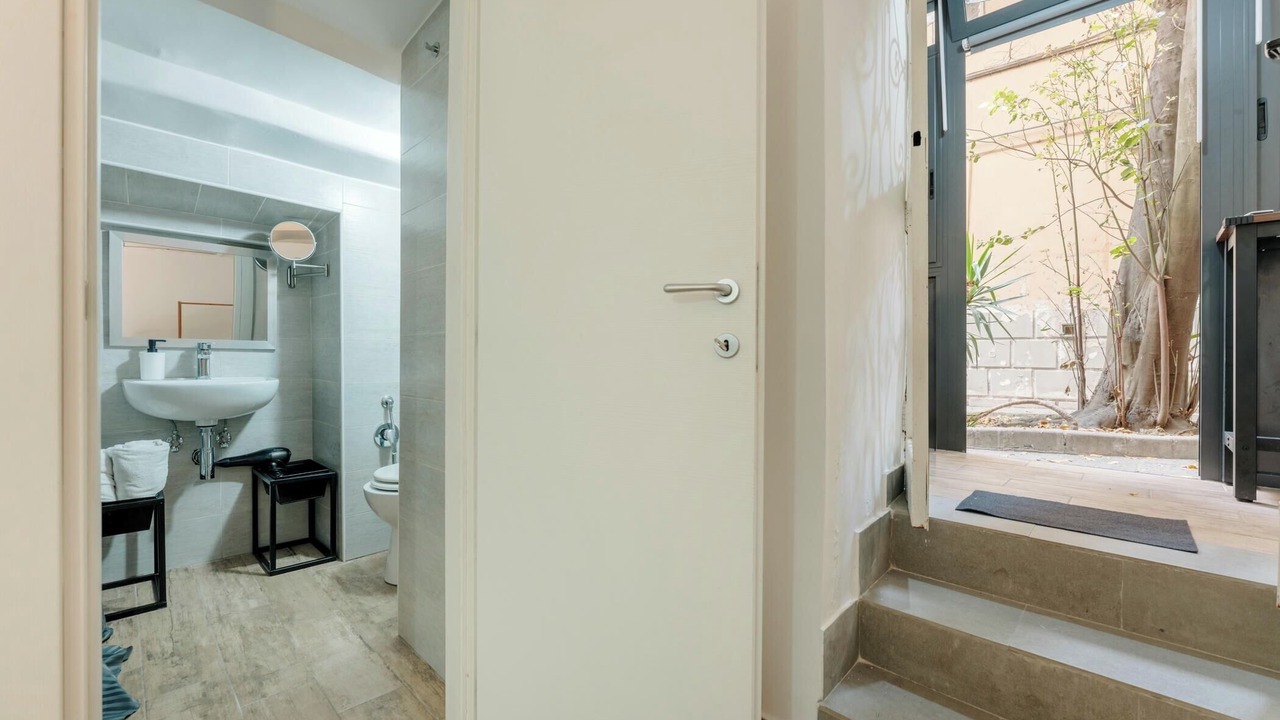 Photo of Bathroom in Arenella