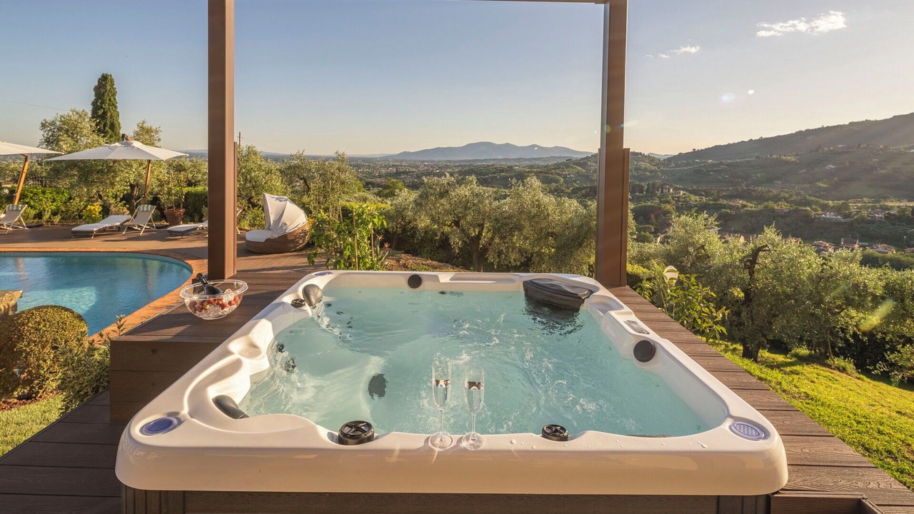 Photo of Outdoor in Massa e Cozzile