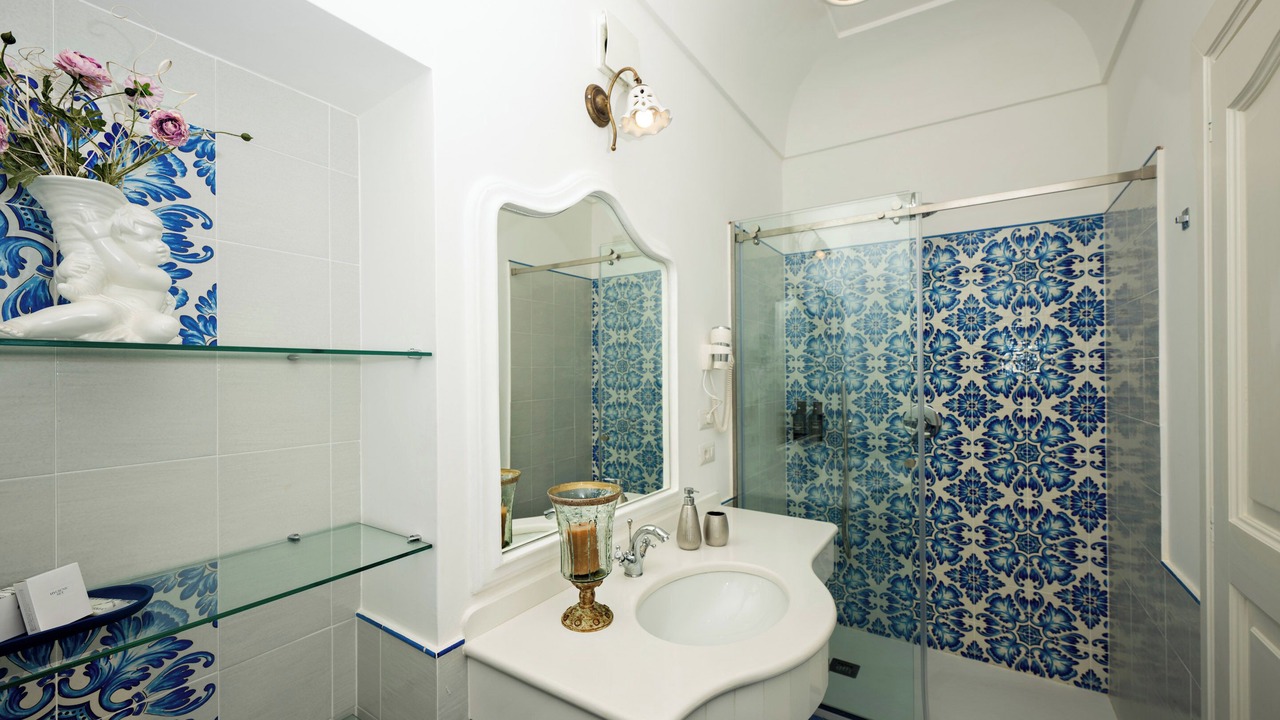 Photo of Bathroom in Laurito