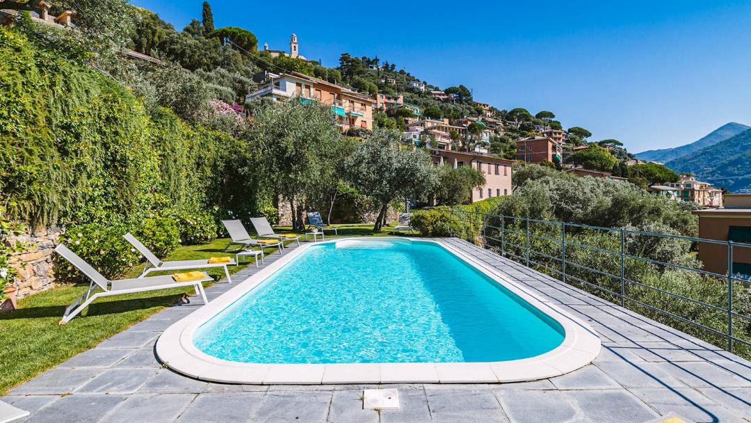 Photo of Others in Recco