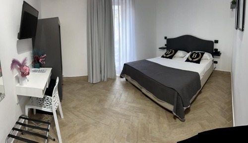 Exclusive Quadruple Room, Non Smoking, City View