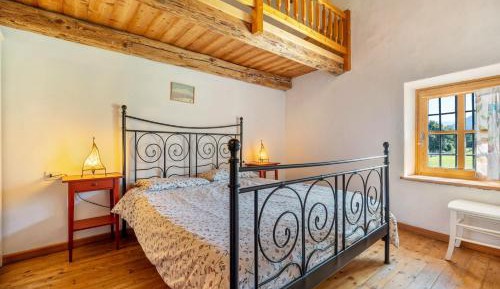 One-Bedroom Apartment with Garden View