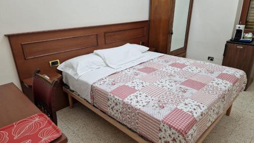 Twin Room with Private Bathroom