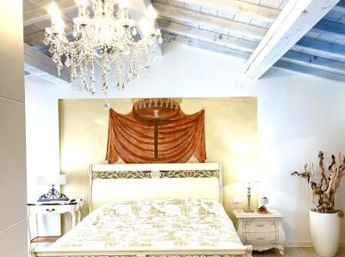 Deluxe Suite with Spa Bath
