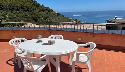 Two-Bedroom Apartment with Terrace and Sea View