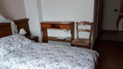 Large Double or Twin Room