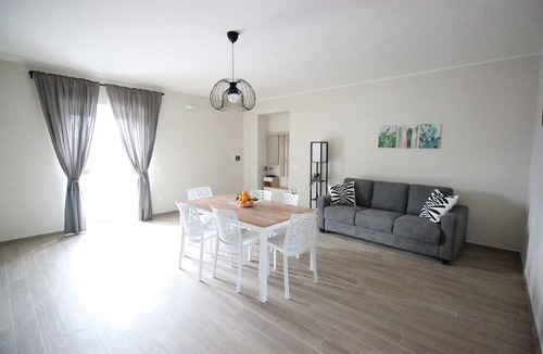 Castel Campagnano House | La Valle B&B