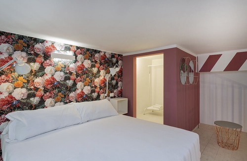 Genoa Historical Centre Apartment | Atelier Apartments - Pink by Wonderful Italy