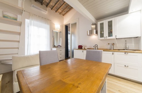 Santa Croce Apartment | Delightful apartment with mezzanine for 4 people,