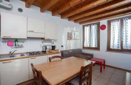 Villafranca di Verona Apartment | PARISI - Appartamento vicino Aeroporto Verona