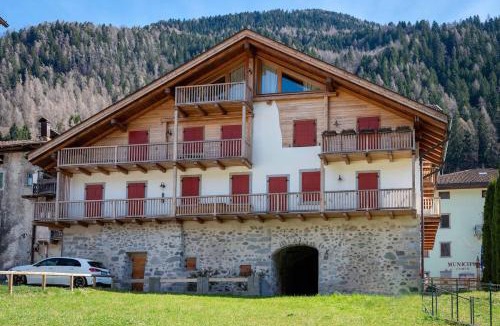 Bocenago Apartment | Dolomiti Deluxe Bocenago 150 mq 3 camere 3 bagni