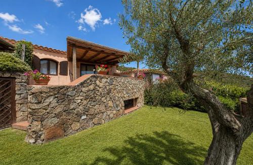 Cala di Volpe House | Acquamarina Villa Facing the Golf Course