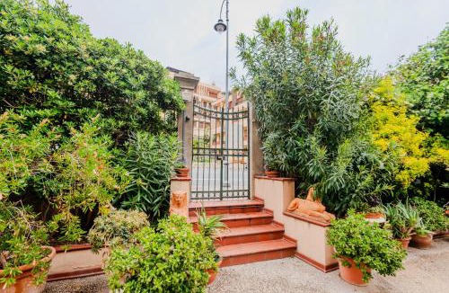 Varigotti Apartment | Villa Liliana - Stella Marina - Trilocale Elegante con Balcone Vista Mare - Accesso Diretto alla Spiaggia