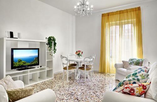 Sant'Agata sui Due Golfi Apartment | Stella House