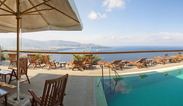 Hotel Mega Mare