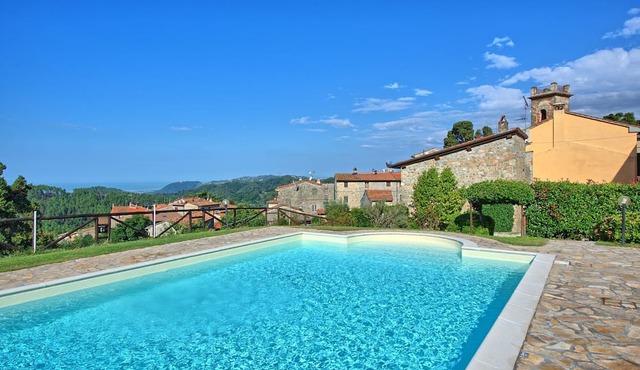 Duca - Vacation Rental near the Versilian Coastline, Tuscany