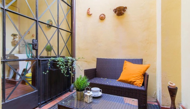 GuestHost - NEW! Ariento Refined Apartment Florence x 4!