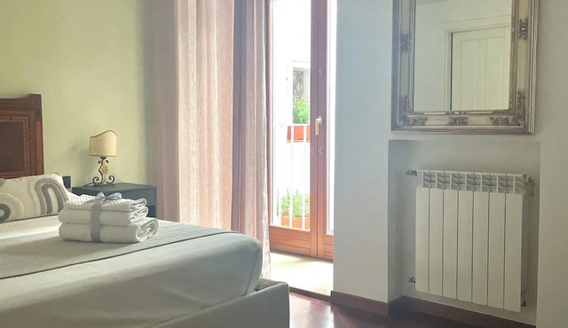 Apartment Luxury Via Chiaia