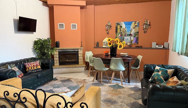 Le Terrazze, cozy three-story apartment, and terraces in period building
