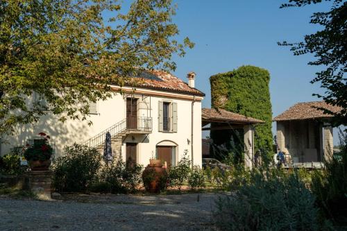GuestHost - Lisignano Cozy Apartment with Parking