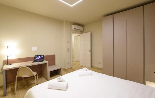 2 Bedroom Gorgeous Apartment In Premaor