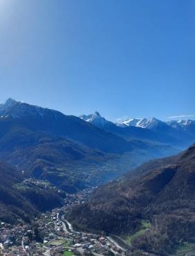 LA PANORAMICA Svegliati con la Vista delle Alpi dalle Camere e Terrazza Ampia
