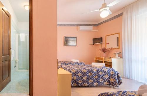 Hotel Marnie
