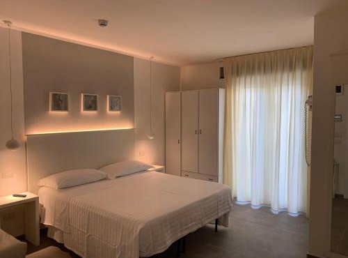 Daniel Apartments